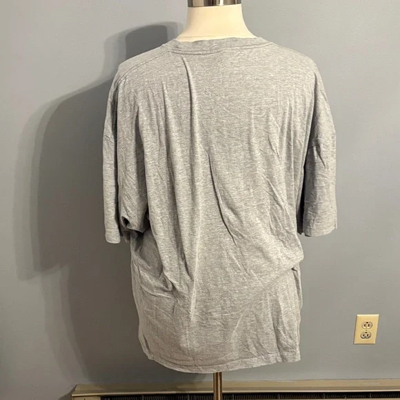 Kohl's Gray 'Kim's Antiques' Graphic Short Sleeve Tee - Gilmore Girls - Picture 5 of 5